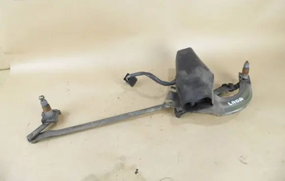 Lada 2107 Front wiper linkage and motor 
