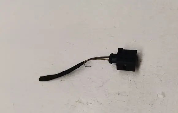 Mercedes-Benz E W213 Windscreen/windshield washer pump 0165454626