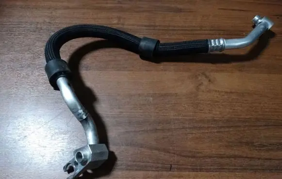 Maserati Levante Air conditioning (A/C) pipe/hose 670033075