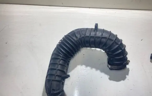 Nissan Primastar Intercooler hose/pipe