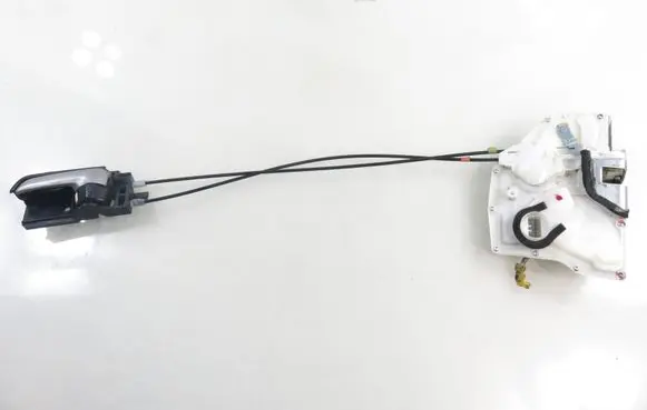 Opel Agila B Front door lock 