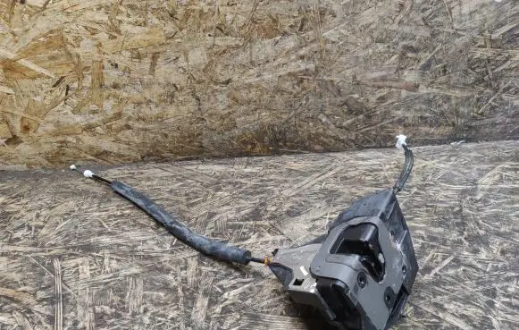 Jaguar XE Front door lock HX73203A28KA