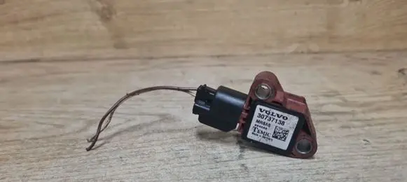 Volvo V50 Airbag deployment crash/impact sensor 30737138