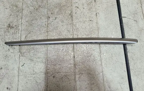 Mercedes-Benz ML W164 Front door trim bar A1647200622