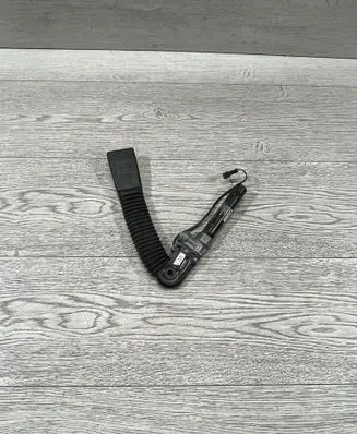 BMW 5 F10 F11 Front seatbelt buckle 9115306