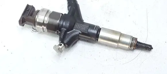 Subaru Impreza III Fuel injector 16613AA020