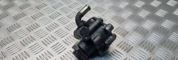Volkswagen Sharan Power steering pump 98VW5A674AA