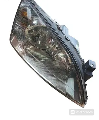 Ford Mondeo Mk III Headlight/headlamp 206245B 206245C1