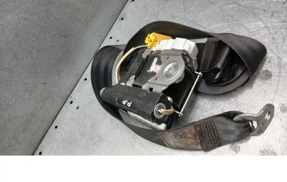 Volkswagen PASSAT B6 Front seatbelt