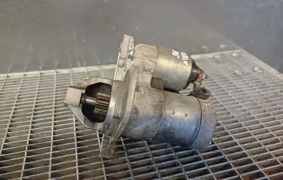 Nissan Qashqai+2 Starter motor MR20DE MR20