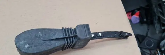 Audi A5 8T 8F Front door check strap stopper 8T0837249