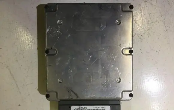 Ford Escort Engine control unit/module 95ab12a650ld lack