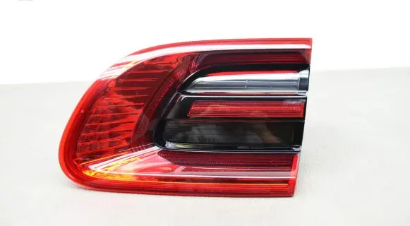 Porsche Macan (95B) Tailgate rear/tail lights 95B945094G