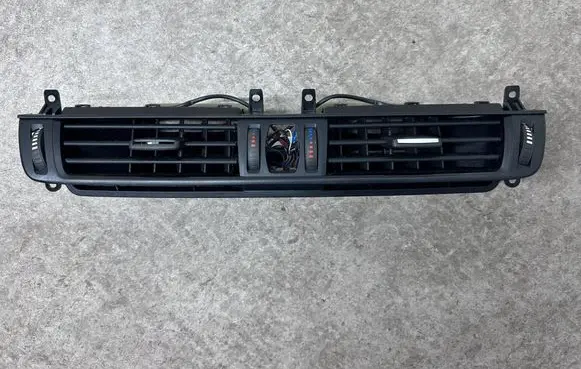 BMW X5 F15 Dash center air vent grill 9252648