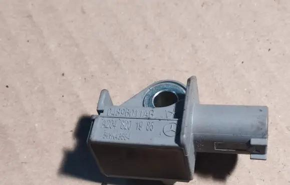 Dodge Journey Airbag deployment crash/impact sensor 04896011AB