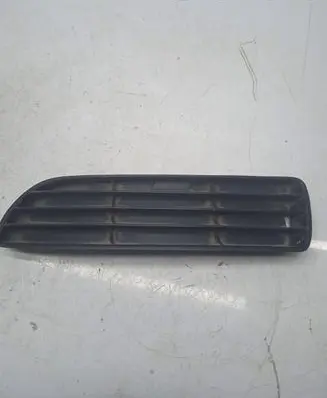 Audi A4 S4 B5 8D Front bumper lower grill 8D0807945B