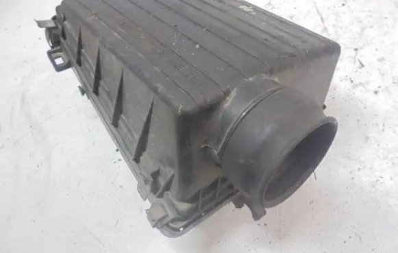 Air filter box