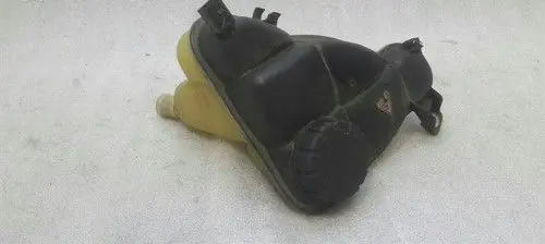 Mercedes-Benz R W251 Coolant expansion tank/reservoir cap A2515000049