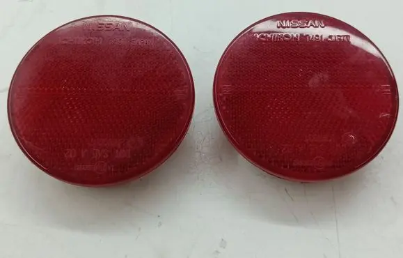 Nissan X-Trail T31 Rear tail light reflector E13020982
