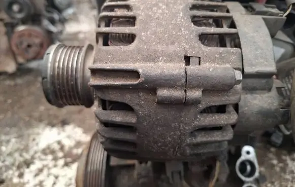 Renault Megane III Generator/alternator 2606288a 212118158