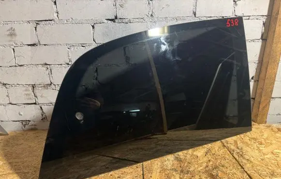 Mercedes-Benz Vito Viano W639 Rear side window 43R000016 DOT21MM75AS2
