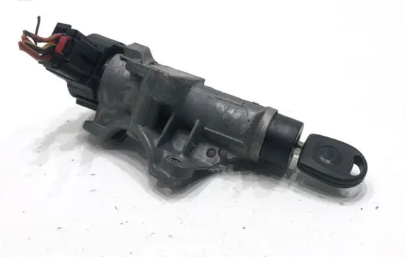 Seat Ibiza IV (6J,6P) Ignition lock 6R0905851D