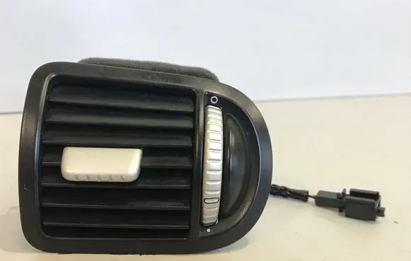 Porsche Cayenne (9PA) Dashboard side air vent grill/cover trim 7L5819704A