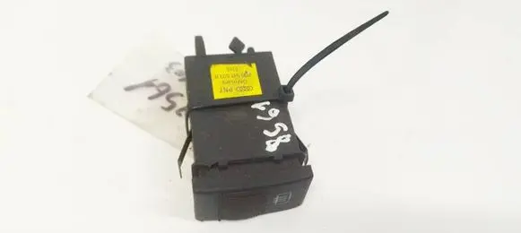 Audi A4 S4 B5 8D Windscreen/window heater switch 4D0941503B