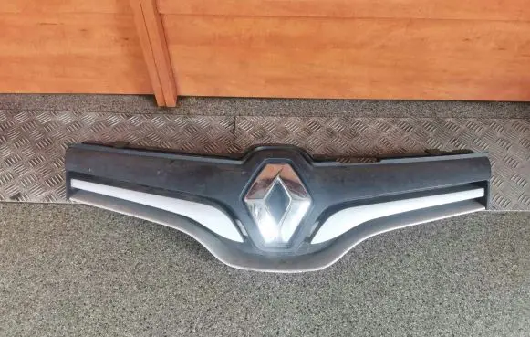 Renault Kangoo II Front bumper upper radiator grill 623101381R