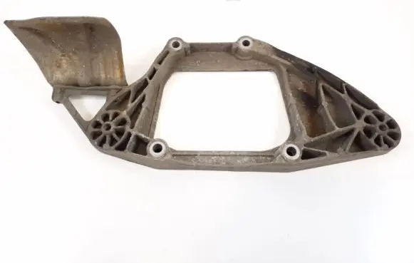 Audi A8 S8 D4 4H Rear differential/diff mount bracket 8K0599287J