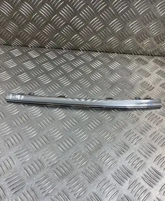 Front bumper splitter molding