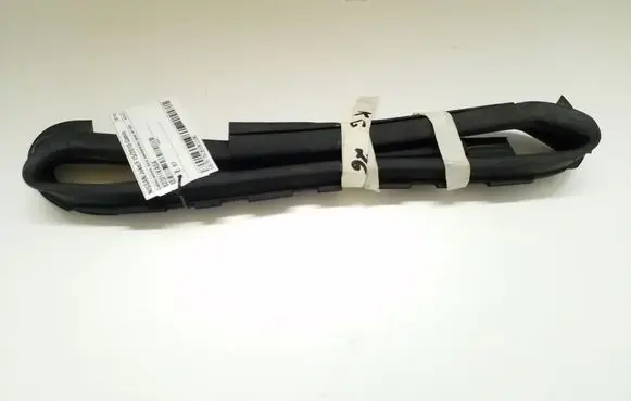 Nissan Juke I F15 Rubber seal rear door 823311KA0A