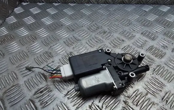 Nissan X-Trail T31 Sunroof motor/actuator 91295JG010 8331004042