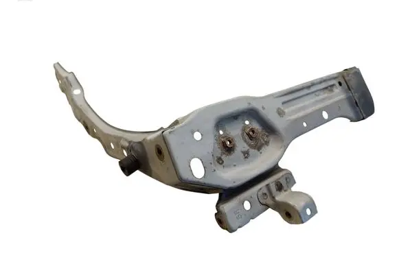 Lexus IS 220D-250-350 Headlight/headlamp mounting bracket