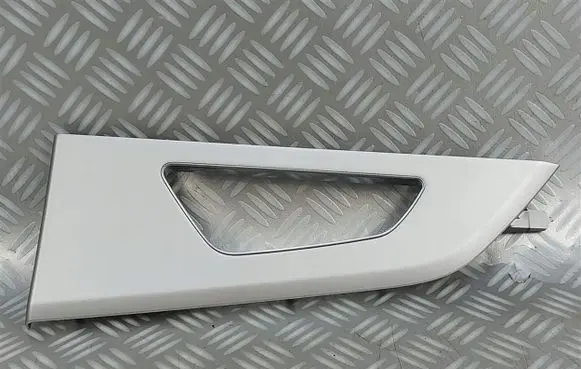 Audi Q8 Front door trim (molding) 4M8867450