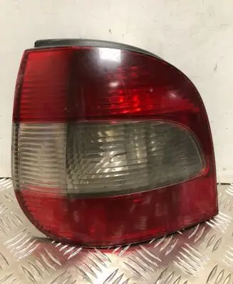 Renault Scenic I Rear/tail lights E29002