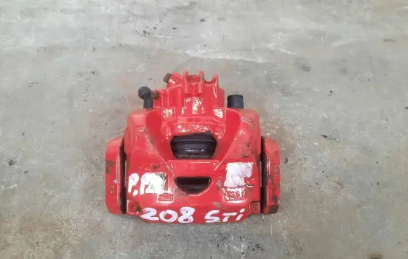 Front brake caliper