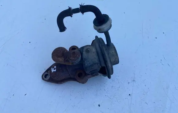 Toyota Avensis T220 EGR valve 2580027010 2562027060