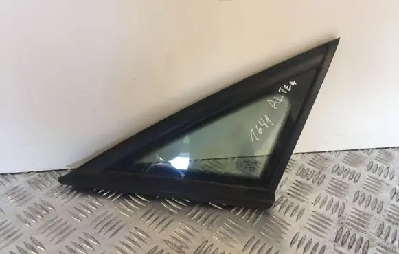 Seat Altea Front triangle window/glass 5P0845411 1641