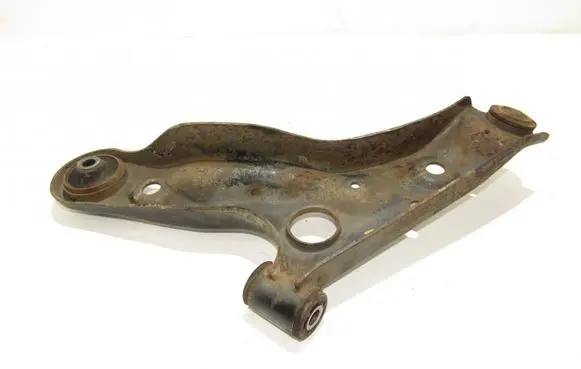 Suzuki Alto Front lower control arm/wishbone