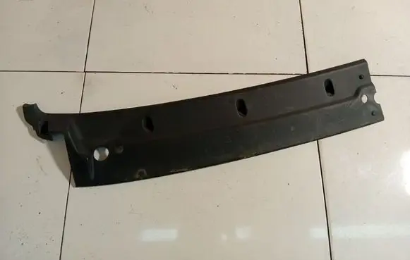 Iveco Daily 30.8 - 9 Wiper trim 504022283DX