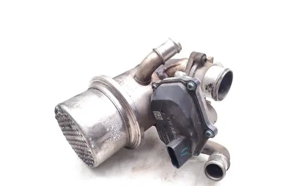 Skoda Superb B8 (3V) EGR valve cooler 04L131512 04L131501C