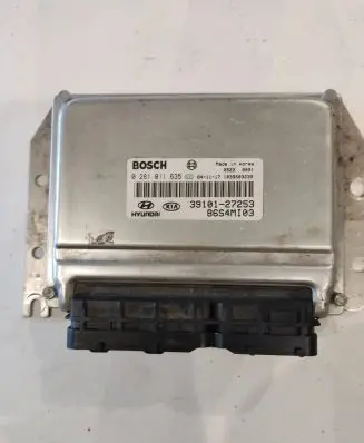 Hyundai Santa Fe Engine control unit/module 3910127253 86S4MI03 0281011635