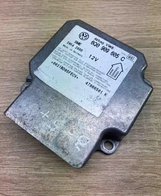 Volkswagen PASSAT B5 Airbag control unit/module 6Q0909605C 5WK2809
