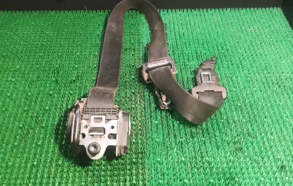 Mercedes-Benz Sprinter W906 Front seatbelt 601384100 A9068600088