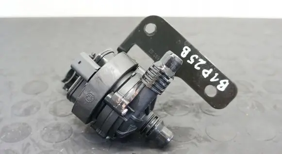 BMW i3 Electric auxiliary coolant/water pump 9484254