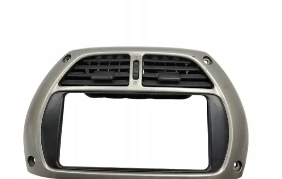 Toyota RAV 4 (XA20) Radio/GPS head unit trim 