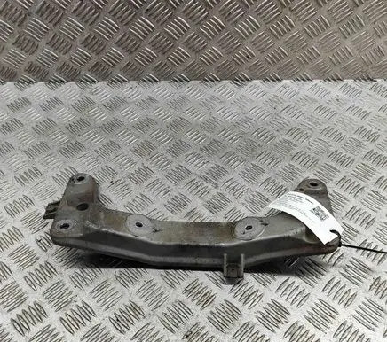 BMW M3 F80 Gearbox mounting bracket 6796611
