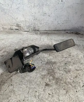 Toyota Corolla Verso AR10 Accelerator throttle pedal