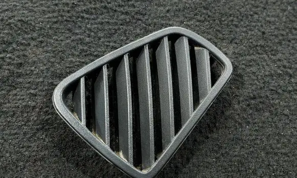 Opel Astra G Dash center air vent grill 90560326